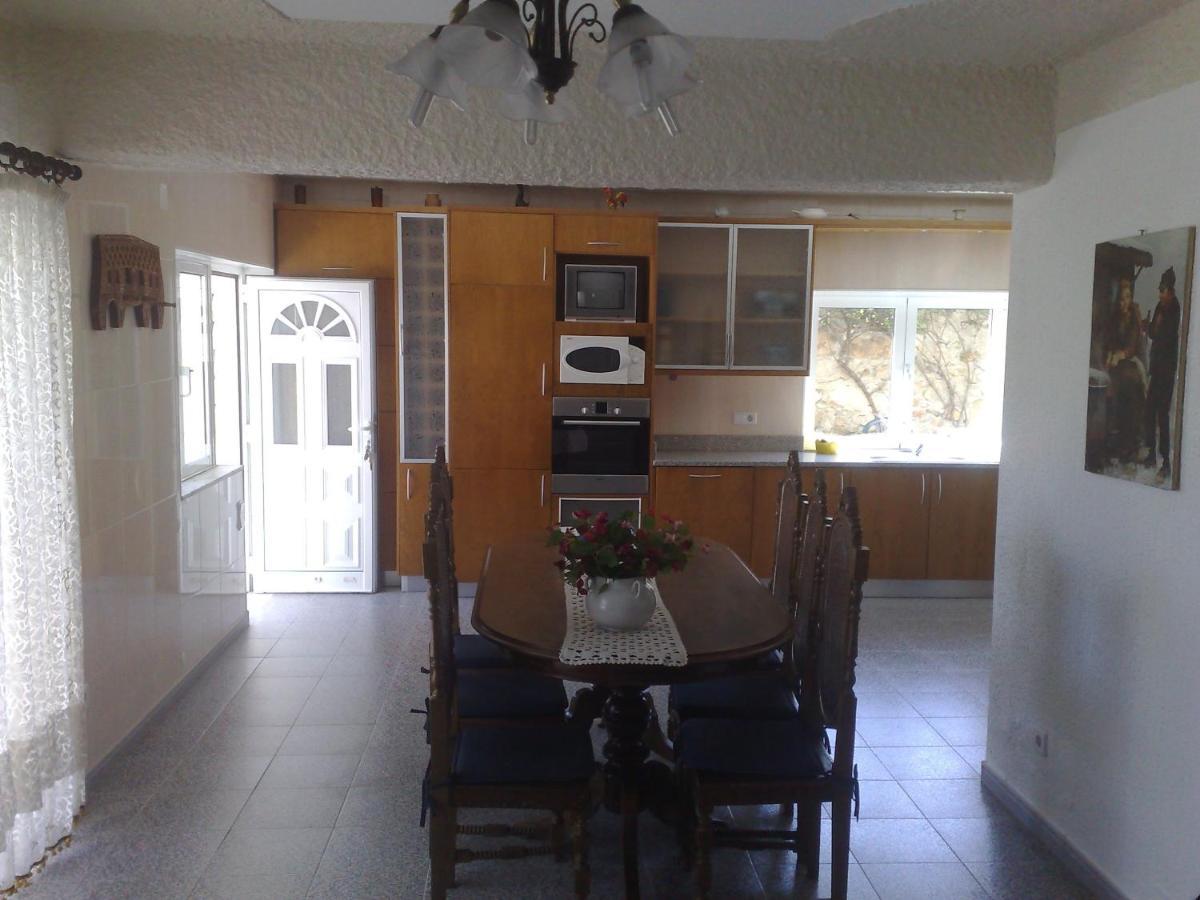 Room Villa Ribeiro Pilgrims Way To Santiago Bike A Garage For Marinhas Esposende Luaran gambar